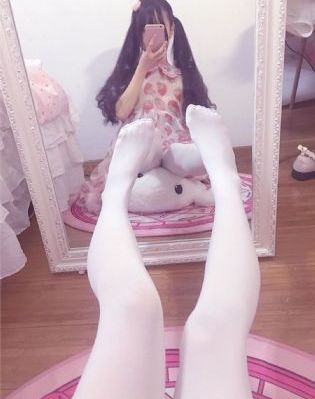 XXⅩ娇小性HD第一次_高清免费电影观看